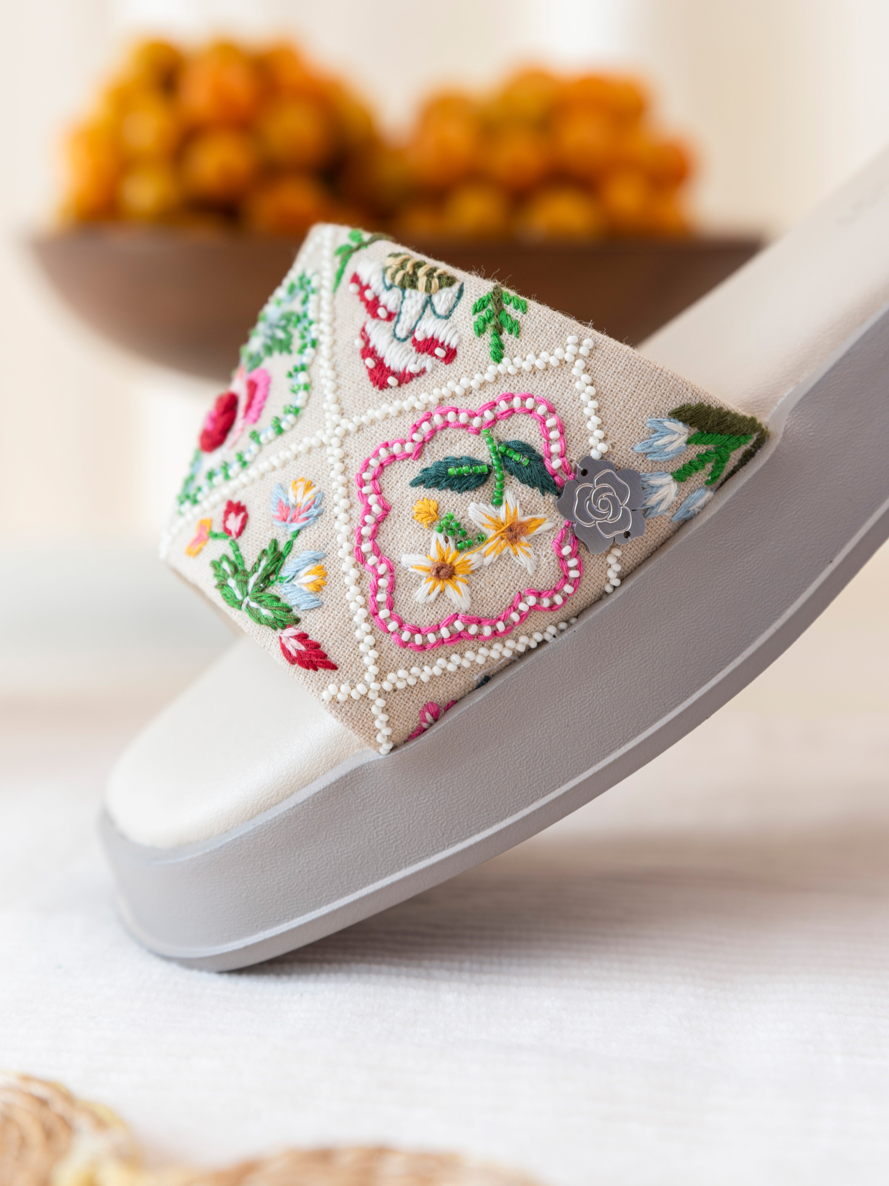 Lola (FOAM SANDAL)
