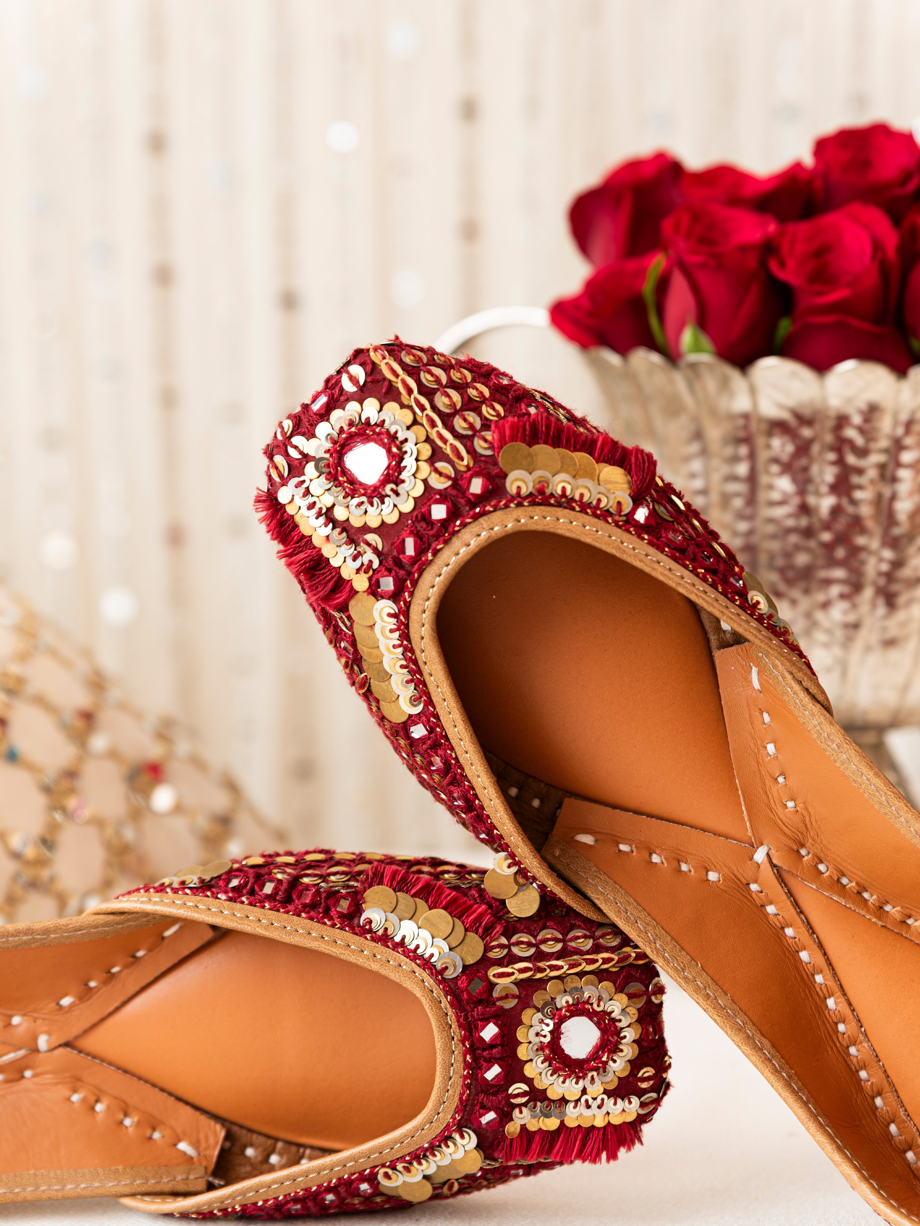Laila- Deep Red (Jutti)