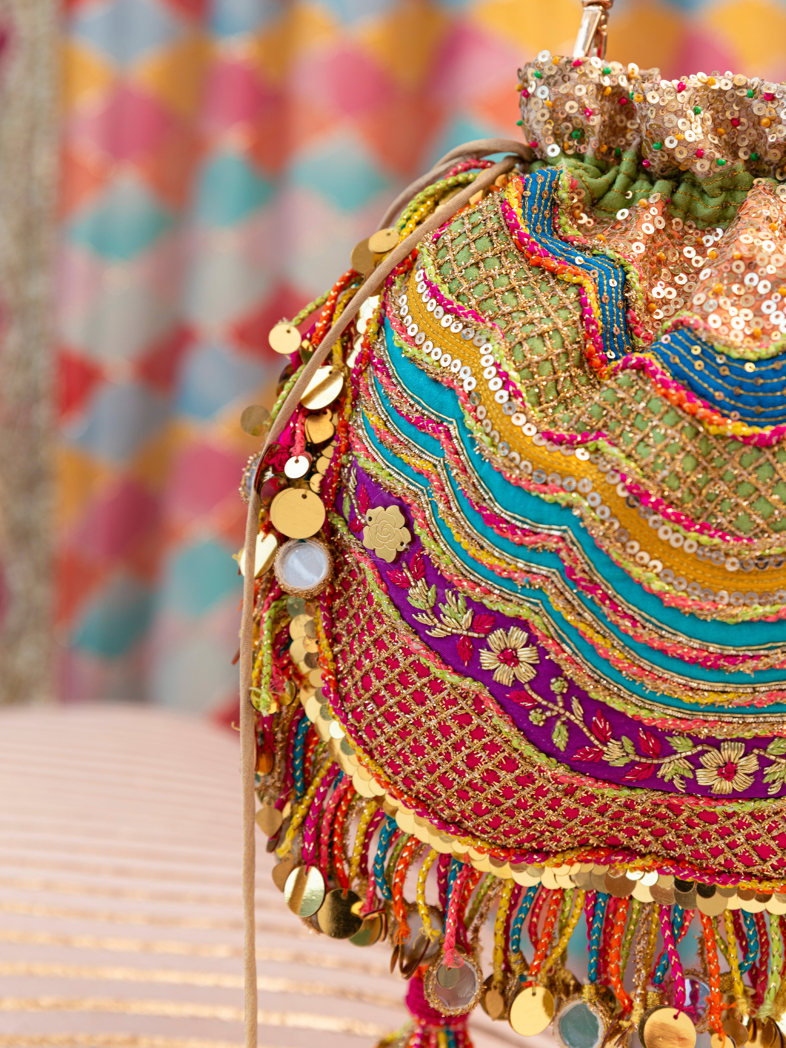 Gulbahaar (Purse)