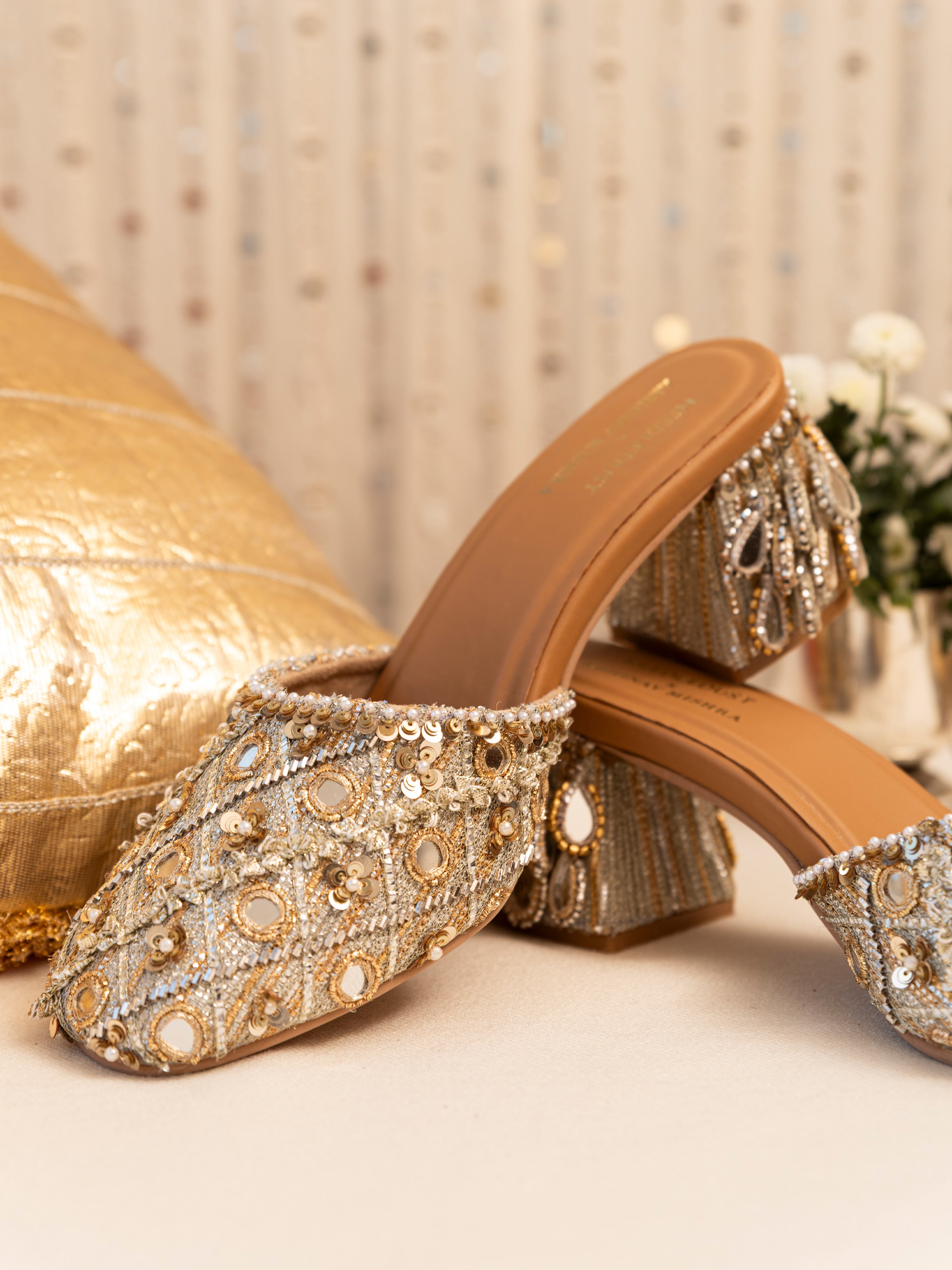 Shama (Heel)