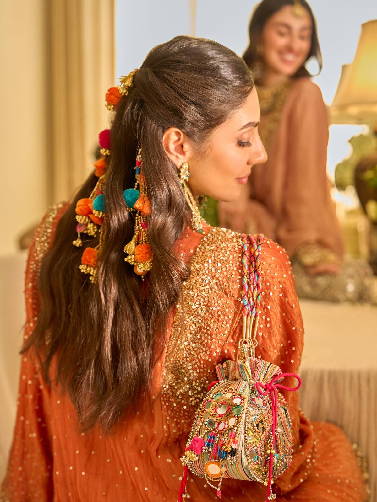 Jhilmil (Purse)