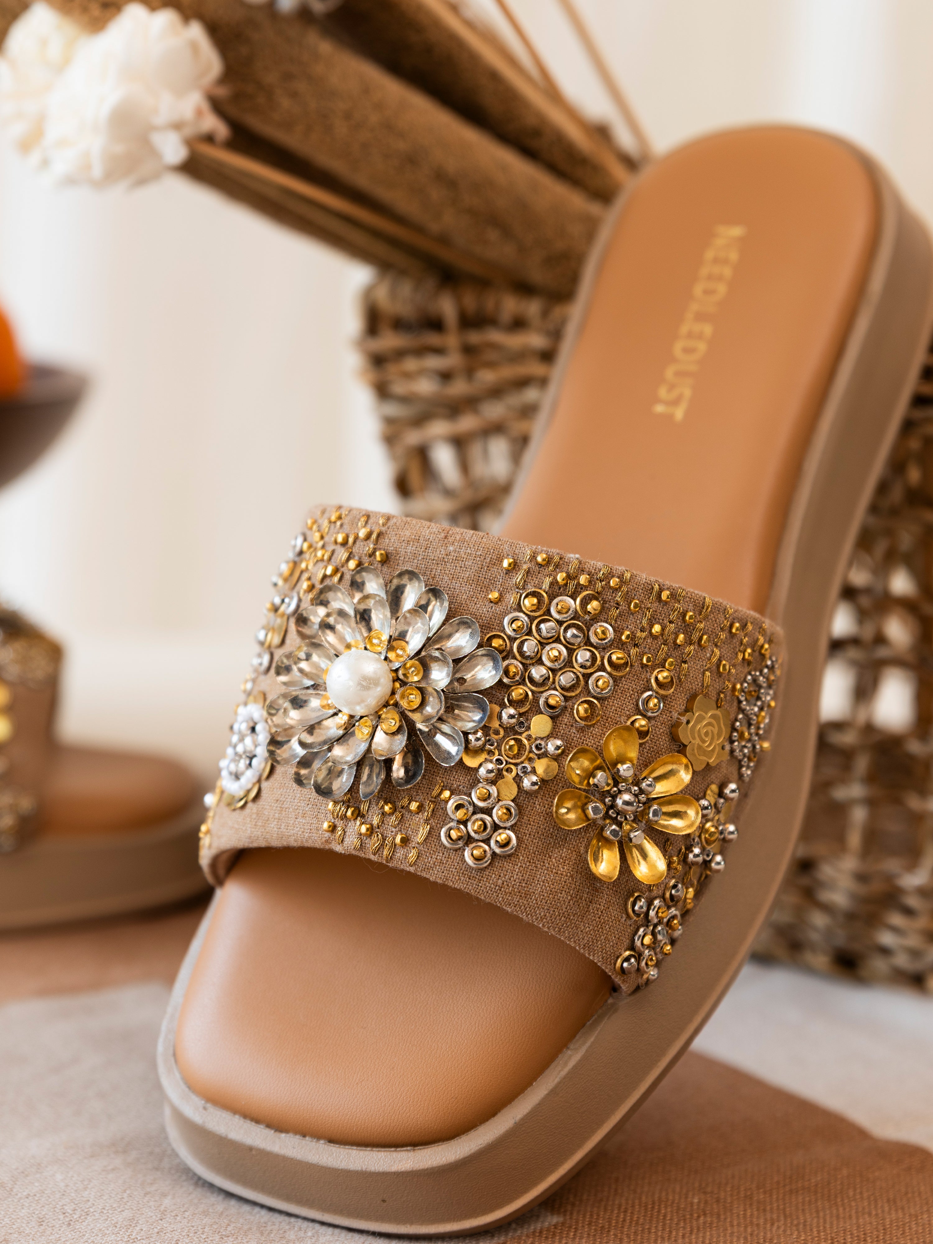 Rosette (FOAM SANDAL)