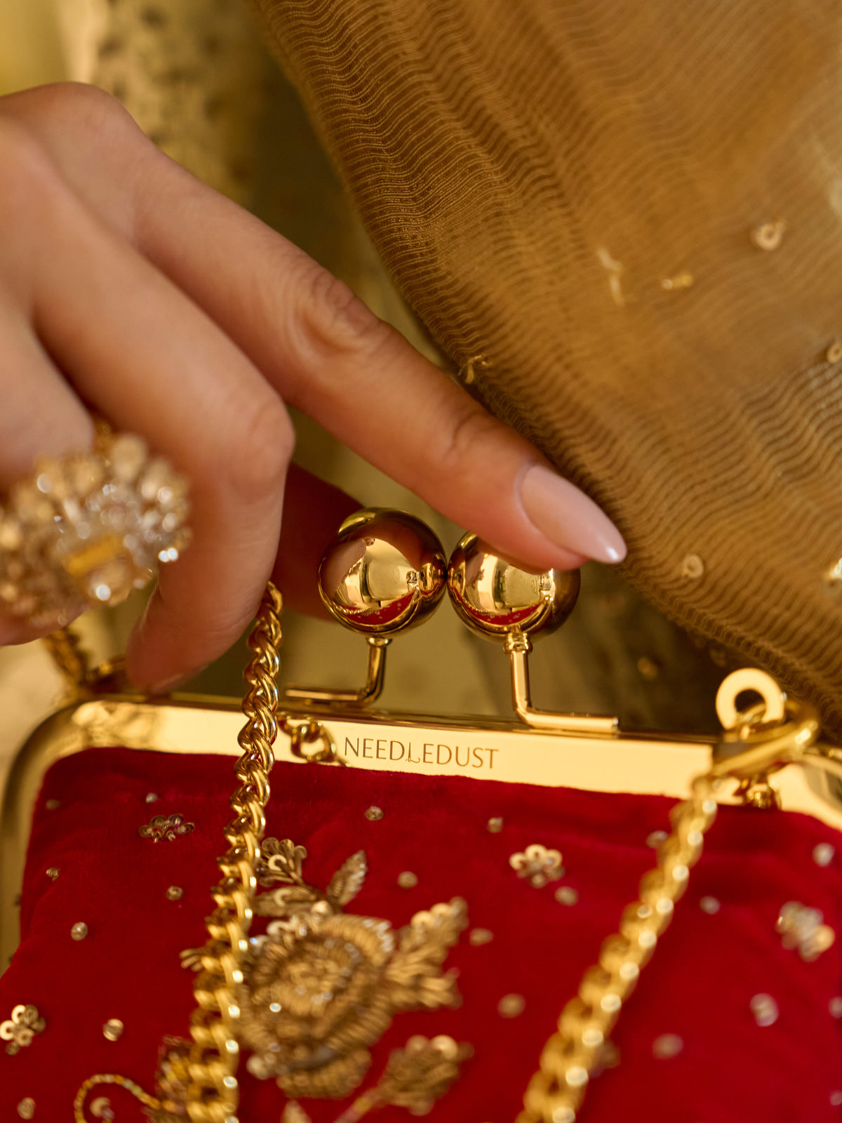 Paro Batua (Purse)
