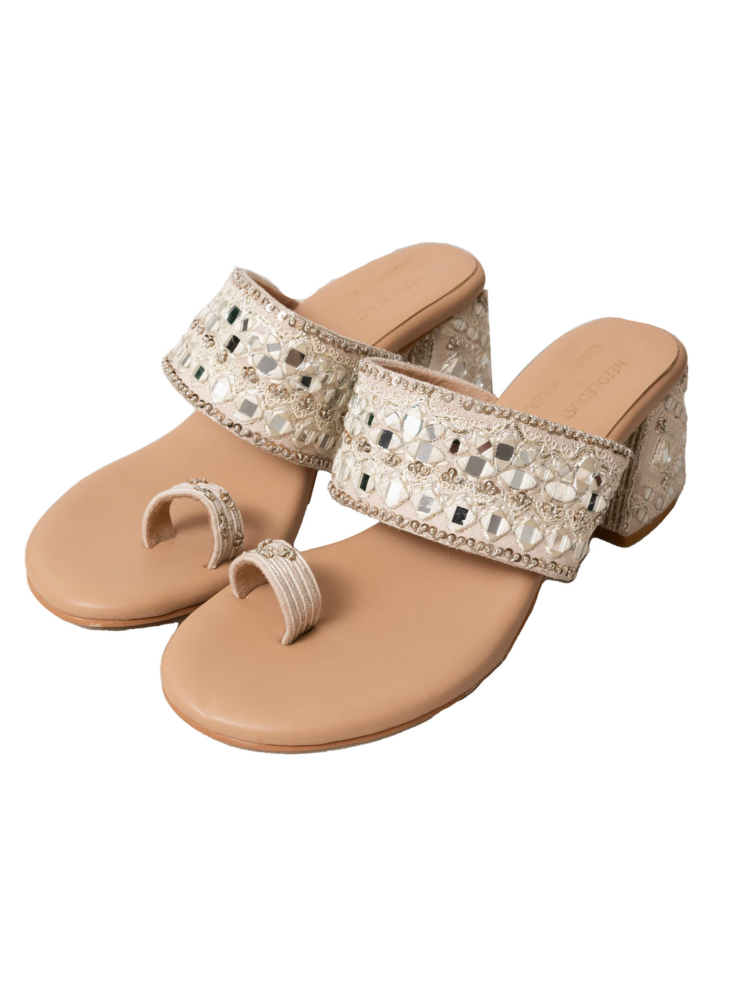 Aina (Heel)