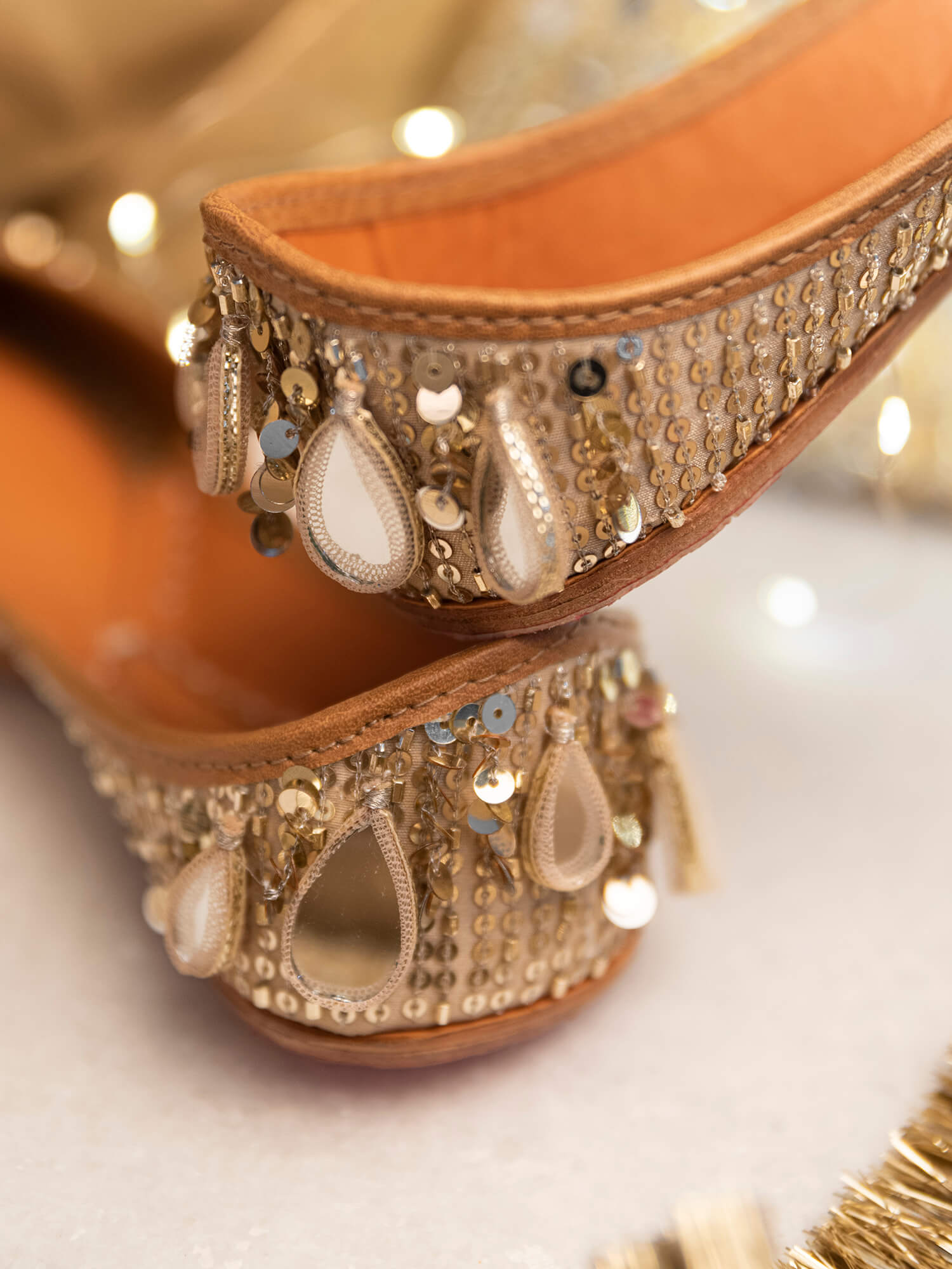 Sitara Gold (Jutti)
