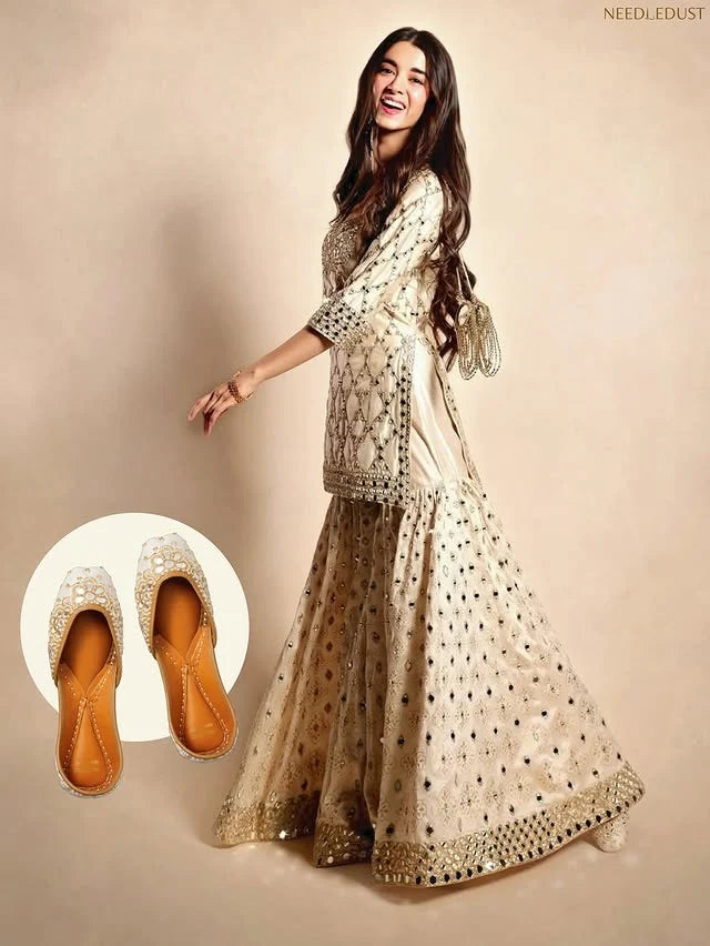 Celeb Style - Saba Azad in Saeba (Jutti)