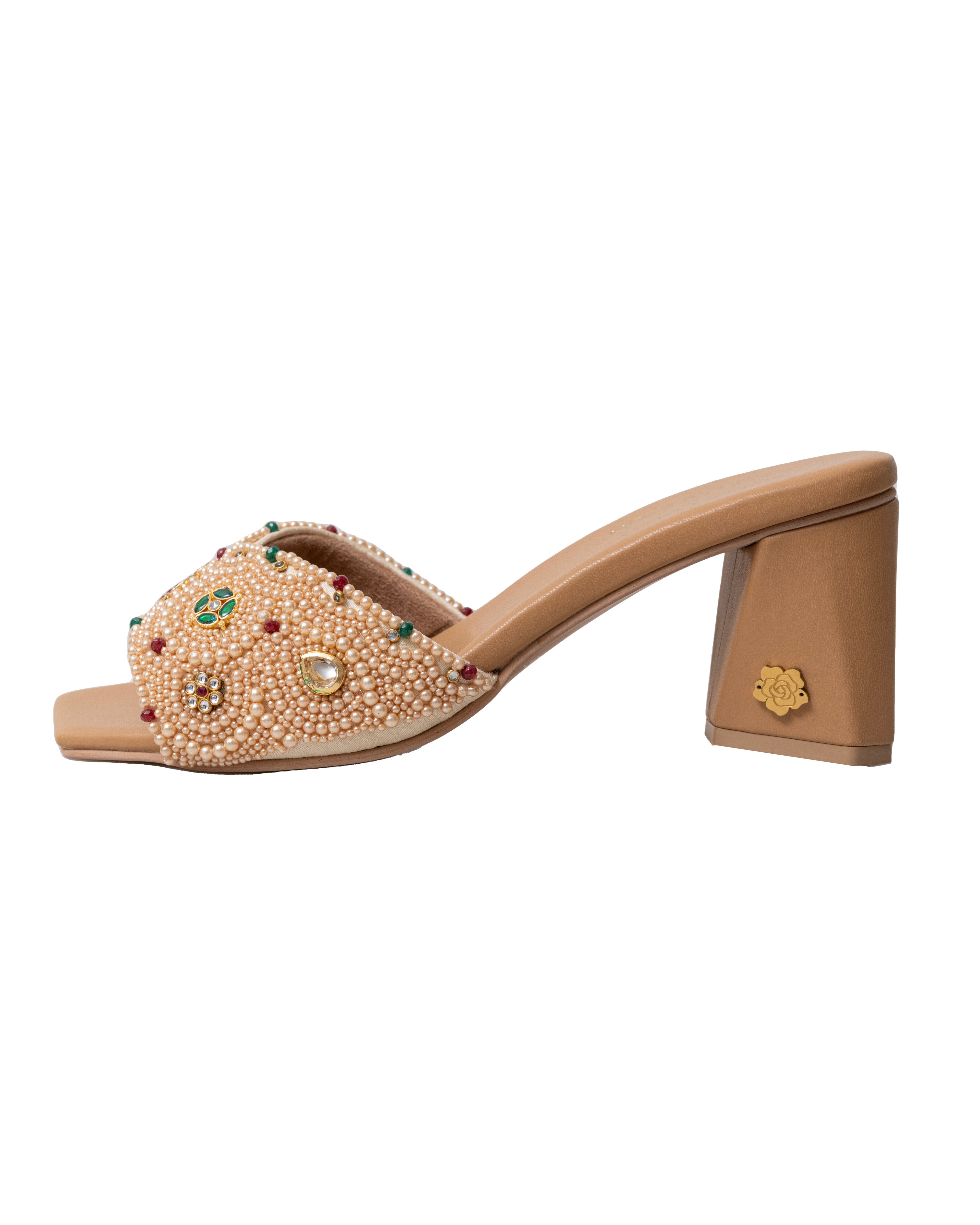 Banna (HEEL)
