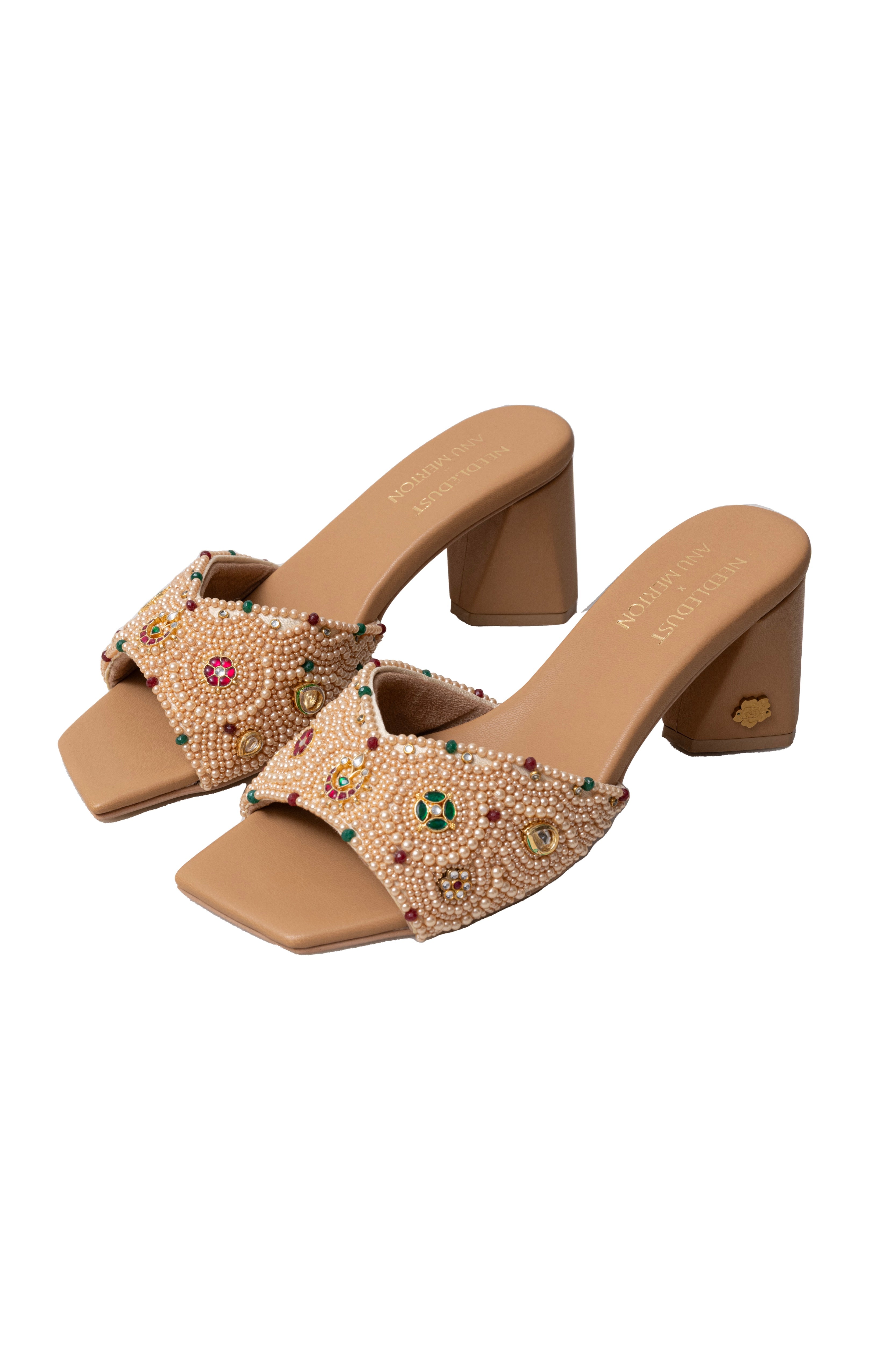 Banna (HEEL)
