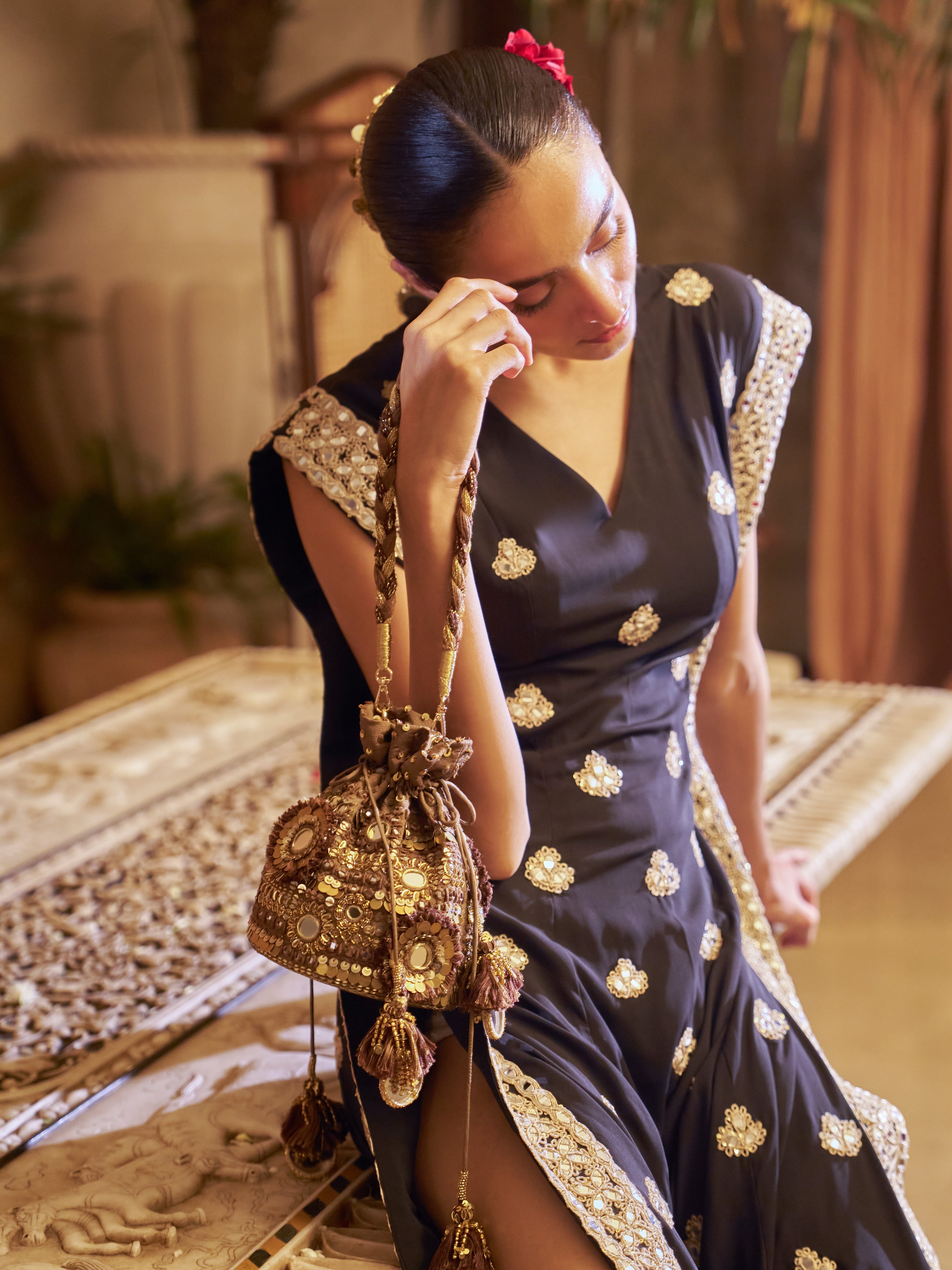 Laila- Mocha (Purse)