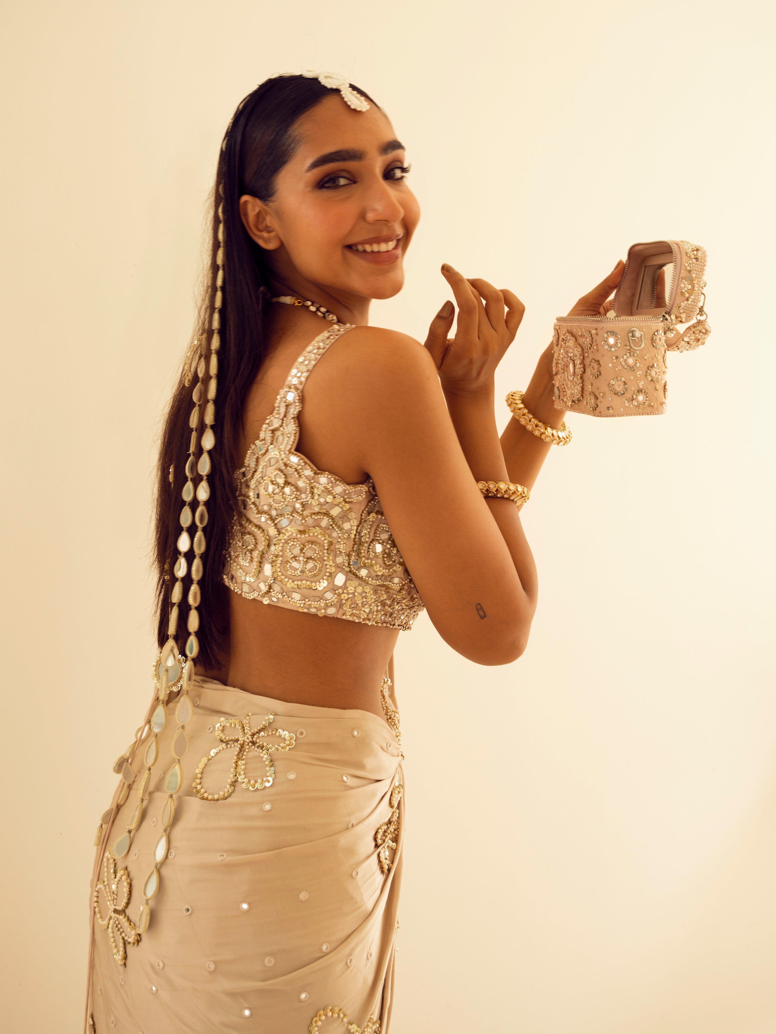 Aabroo (Purse)