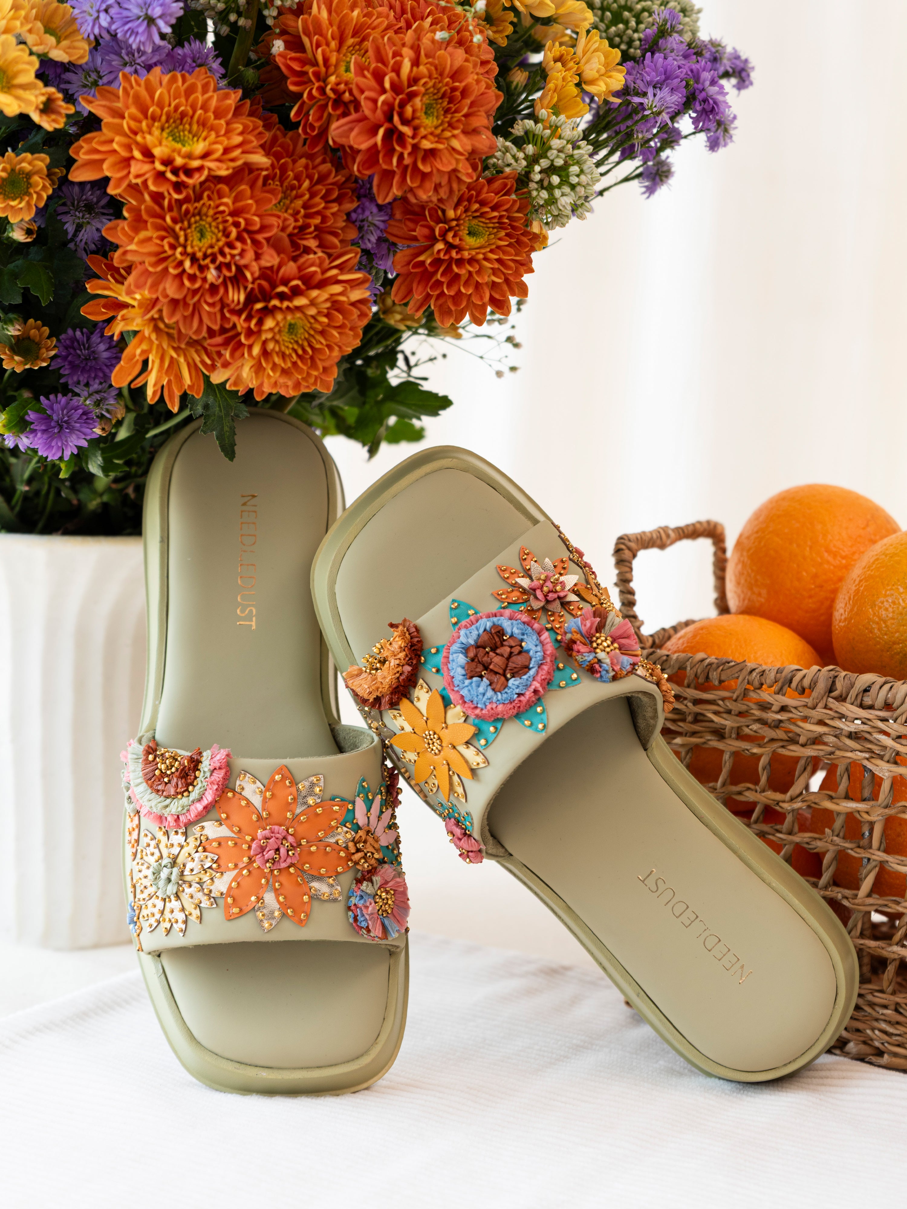 Olivia (FOAM SANDAL)