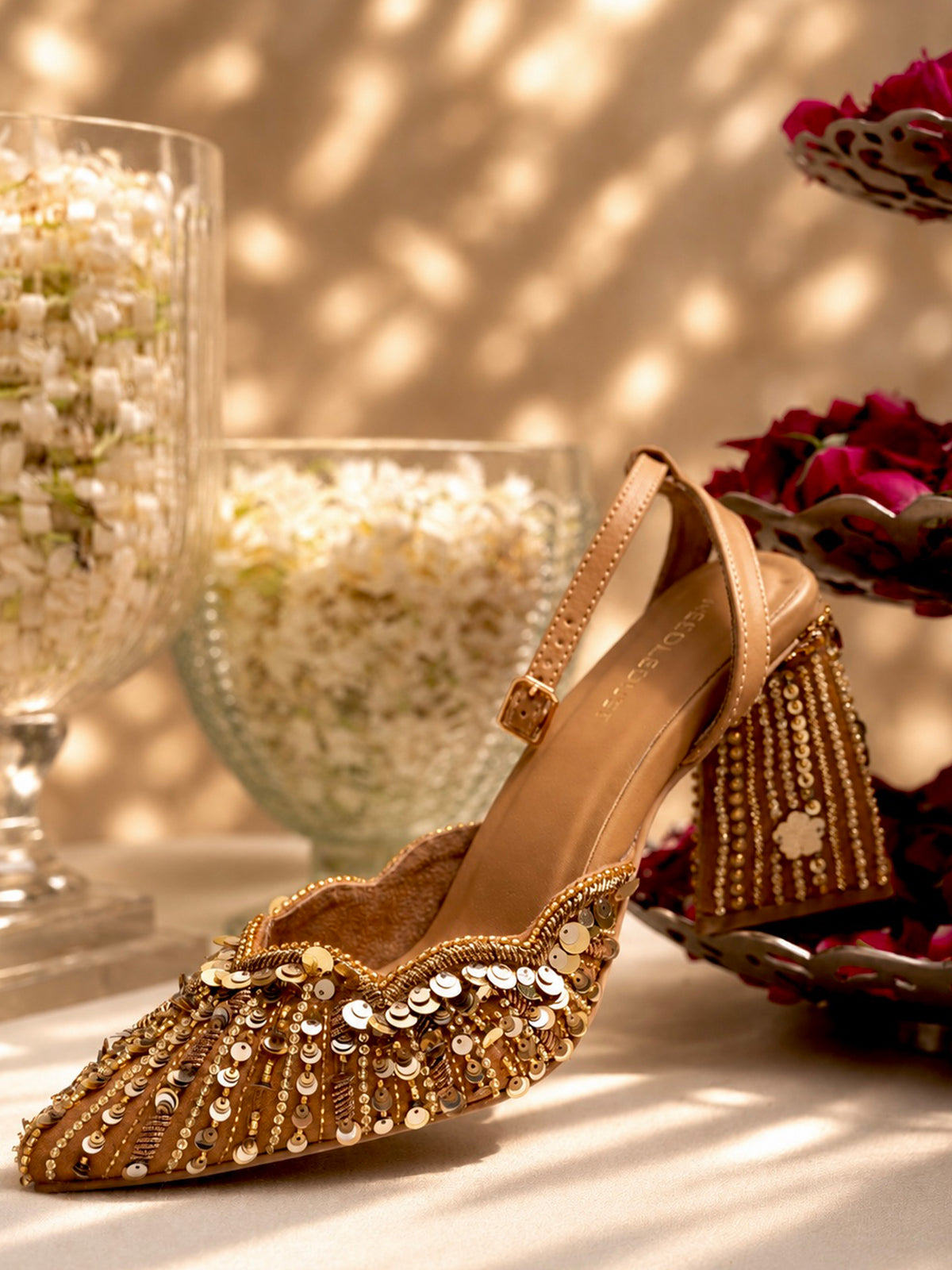 Luna (Heel)