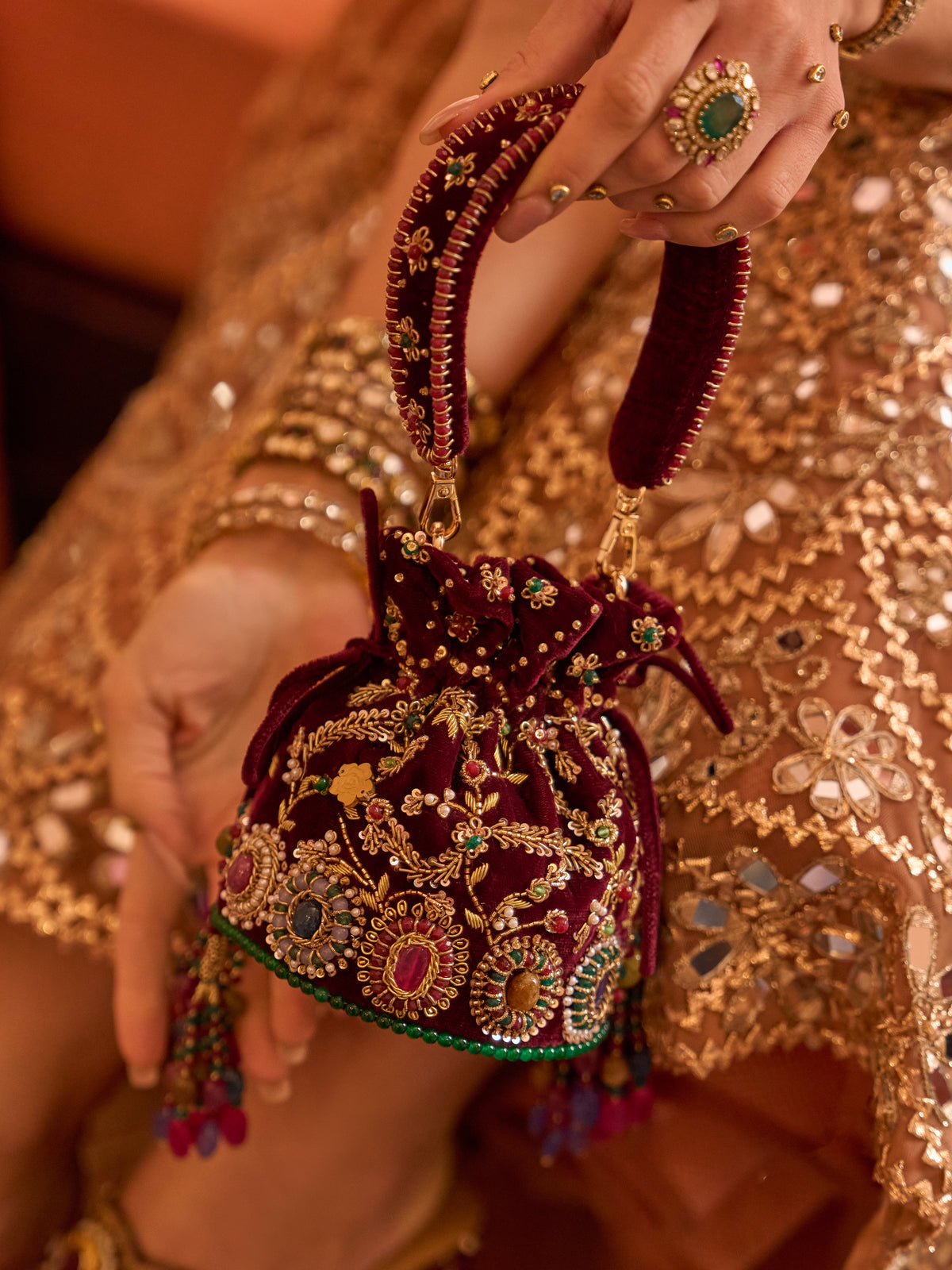 Roop (Purse)