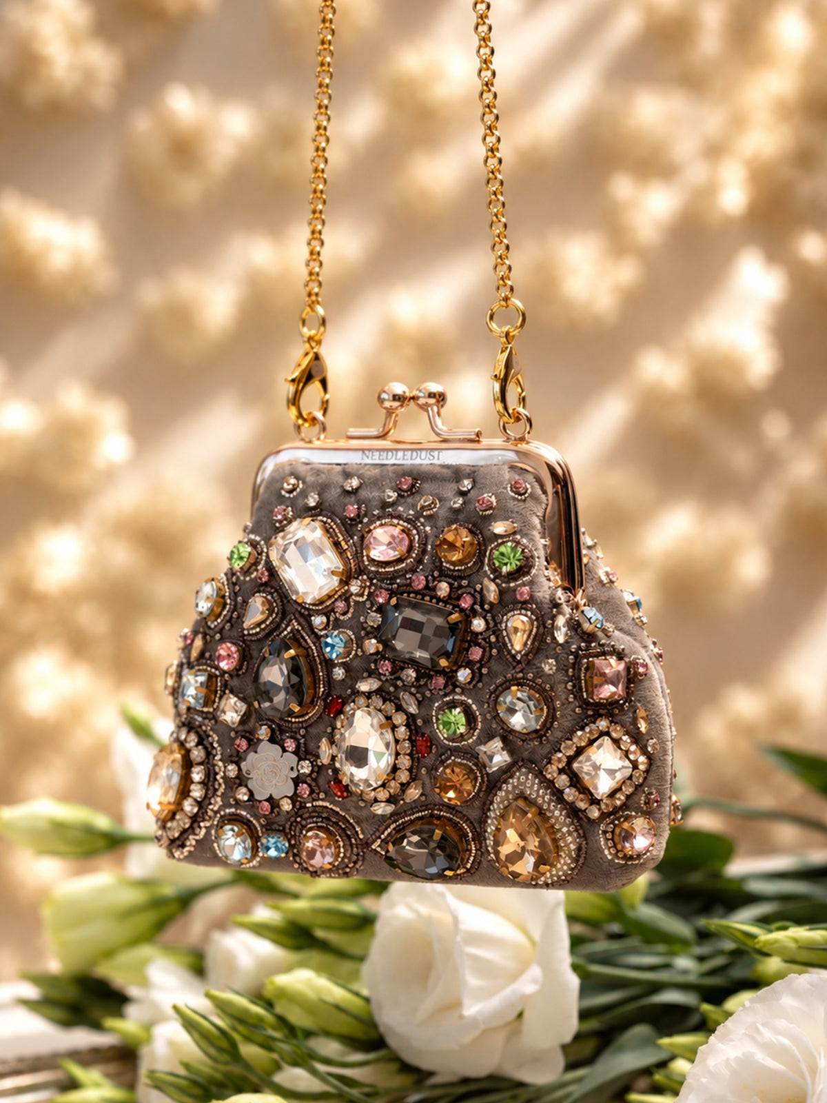 Parure (Purse)