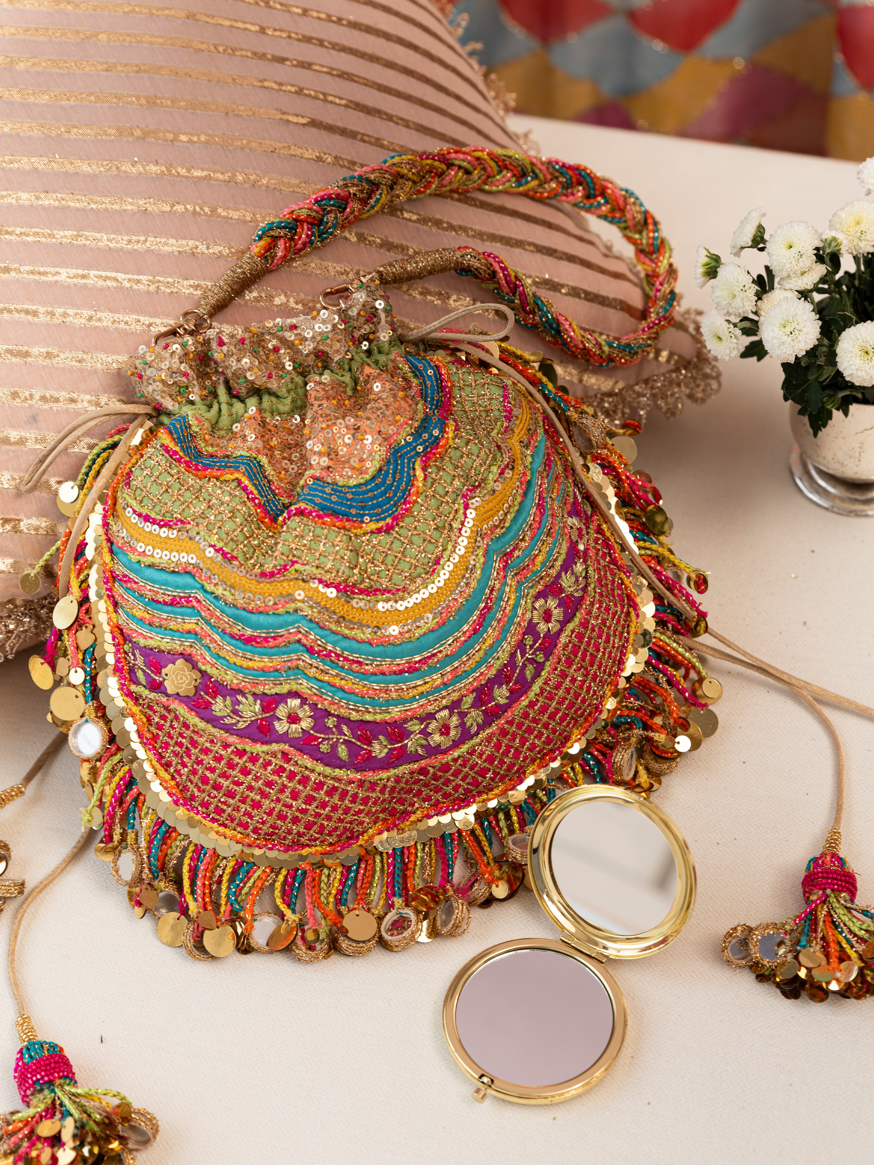 Gulbahaar (Purse)