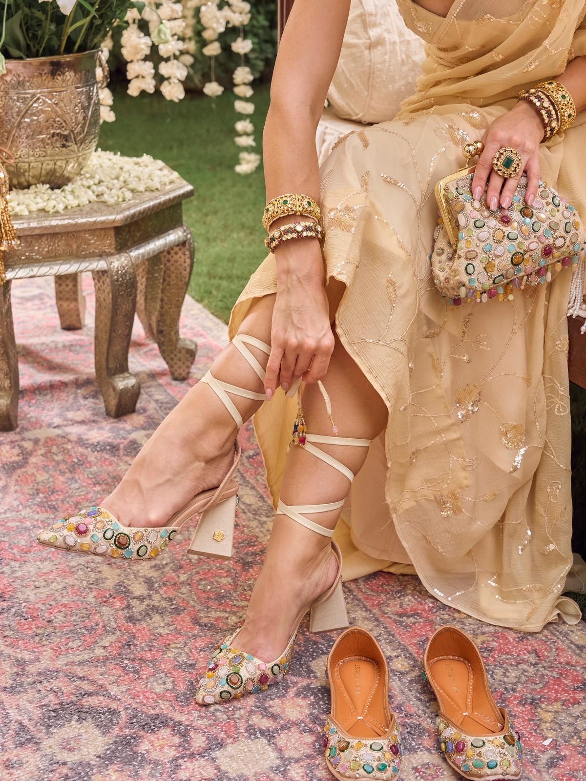 Navratan (Heel)