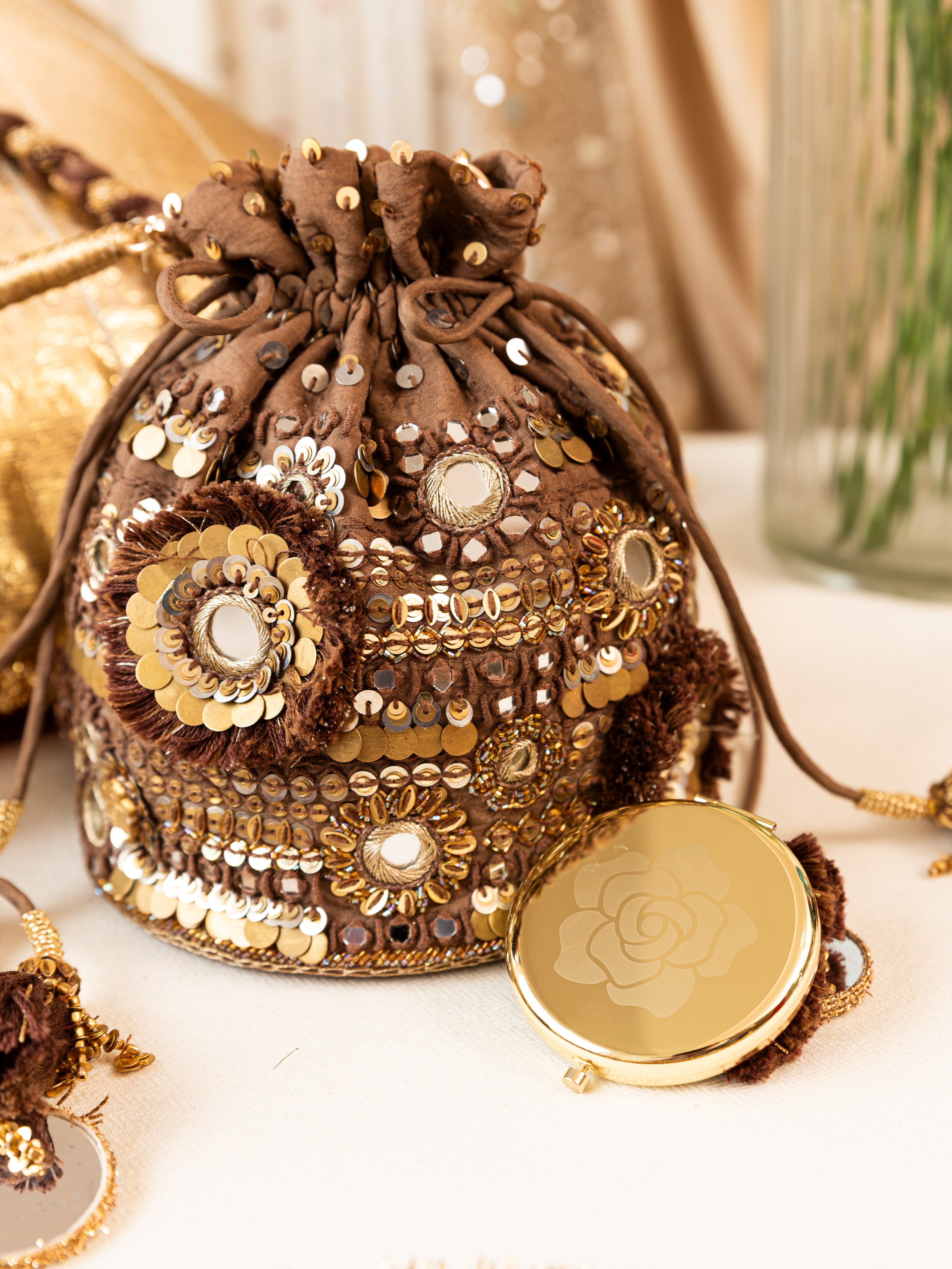 Laila- Mocha (Purse)