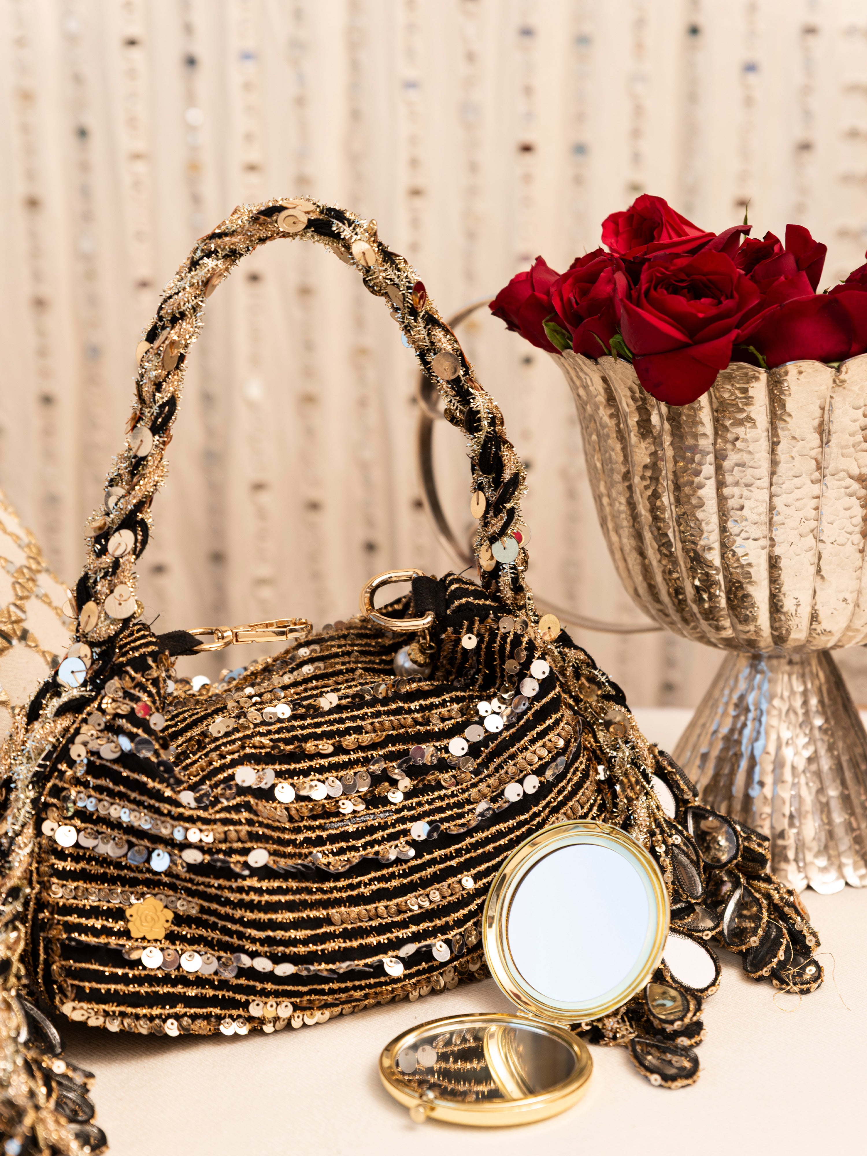 Zeenat (Purse)