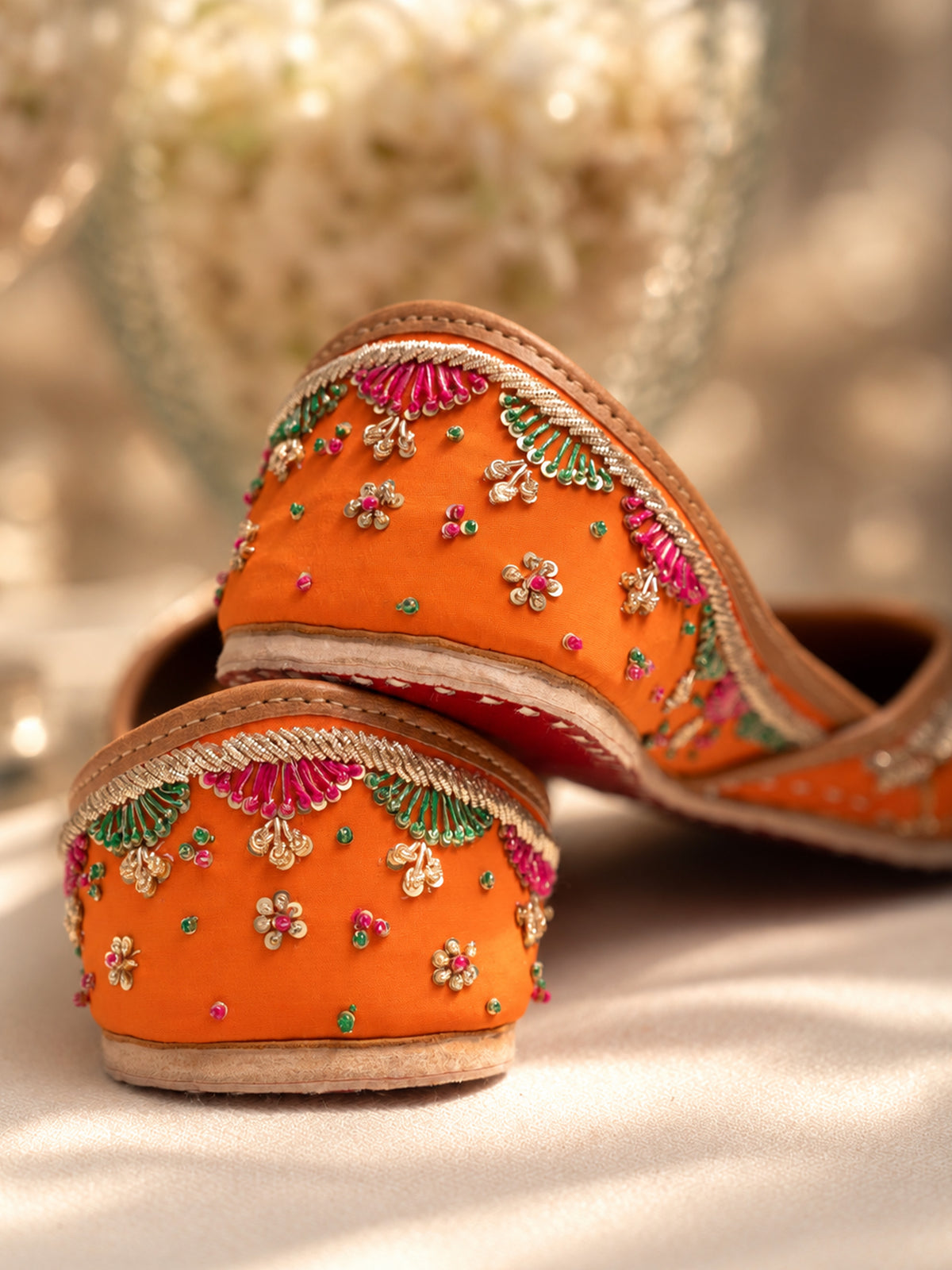 Surkh (Jutti)