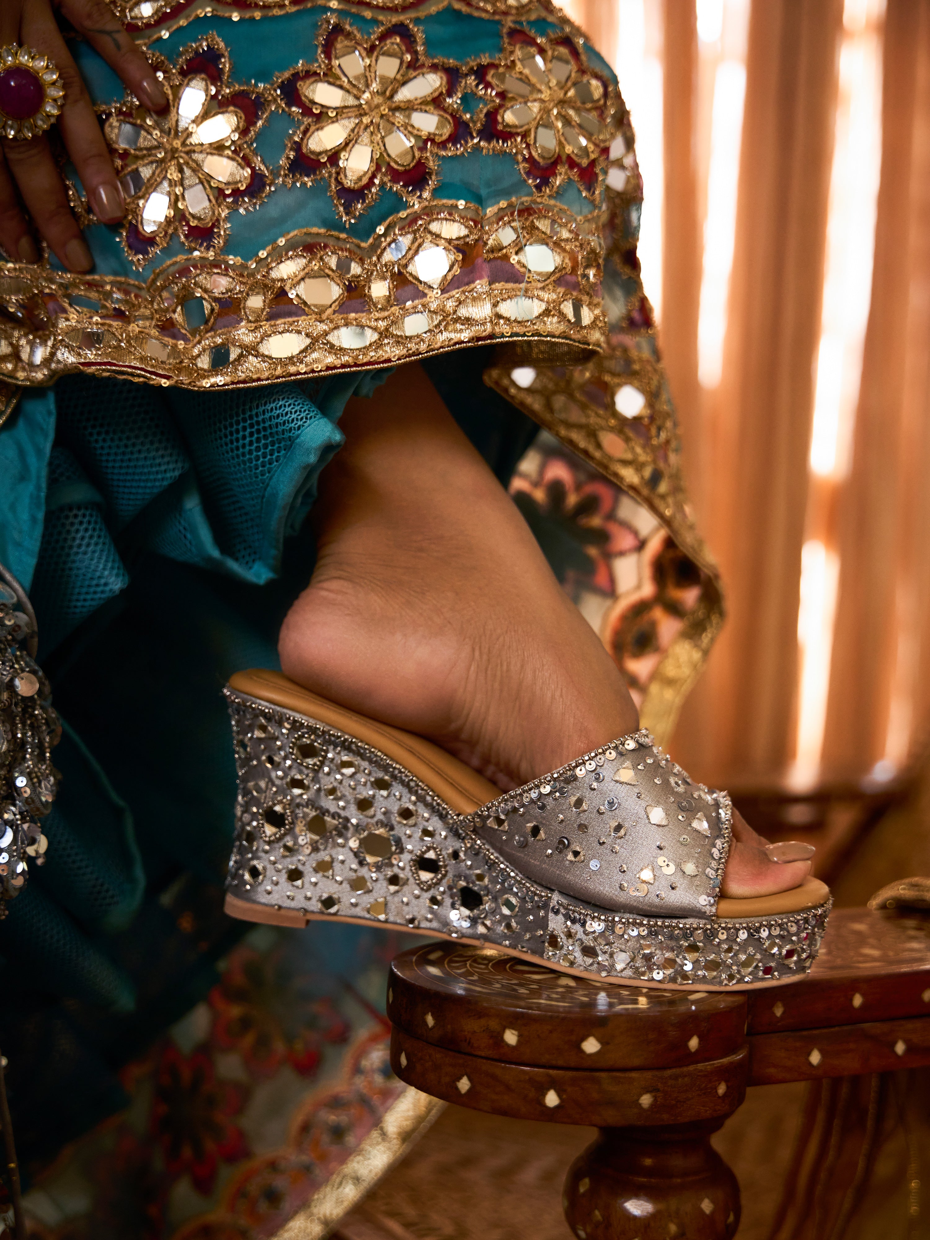 Bano- Silver Wedge (Heel)