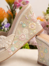Avery (Heel)