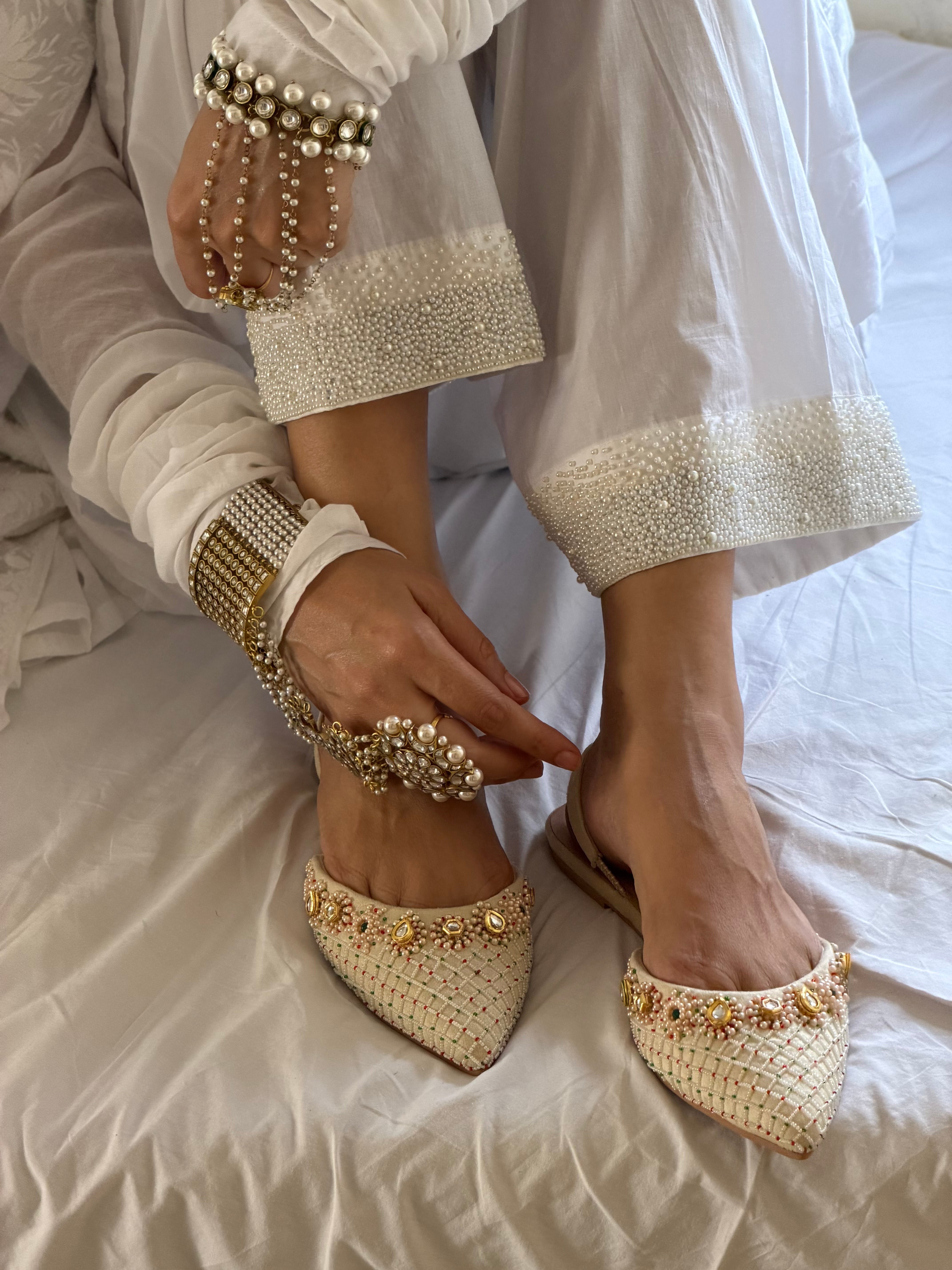 Sohneya (SANDAL)
