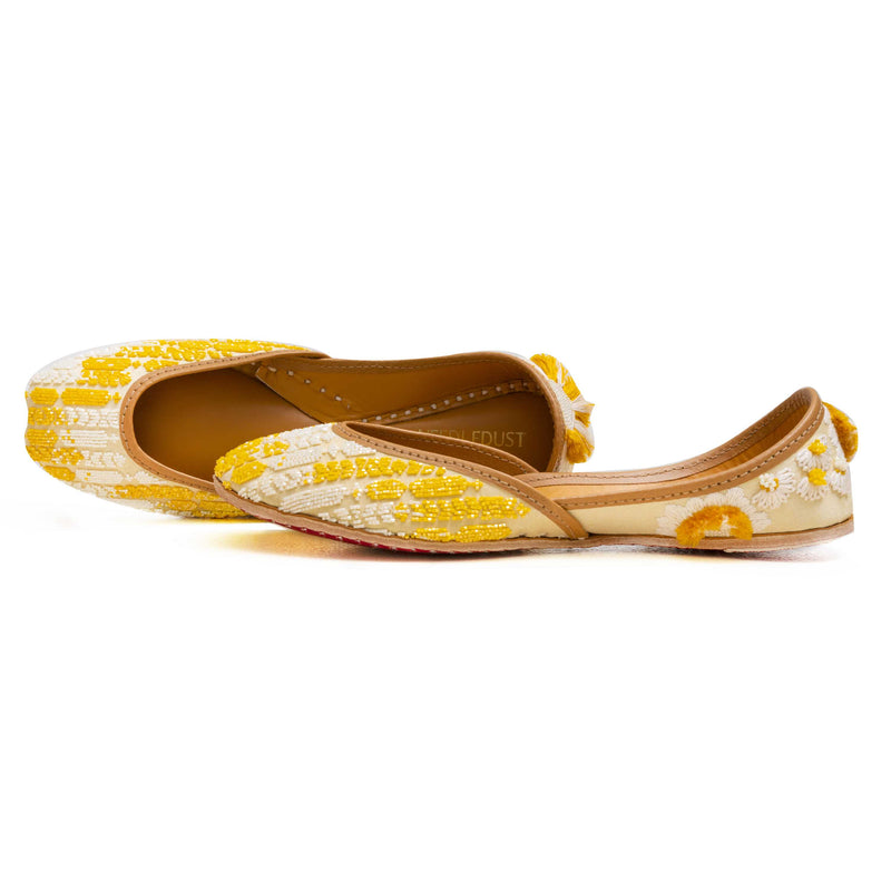 Sunflower Serenade (Juttis)