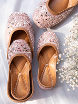 Dusty pink silk jutti online by Needledust